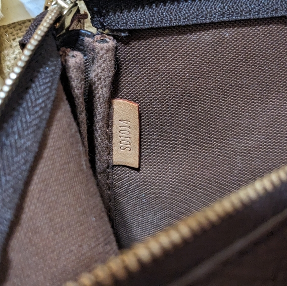 Vintage Petite Monogram - Picture 12 of 16